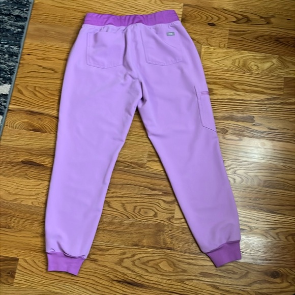 Limited Edition Figs Dusk Zamora Joggers size Small Petite - Picture 3 of 3